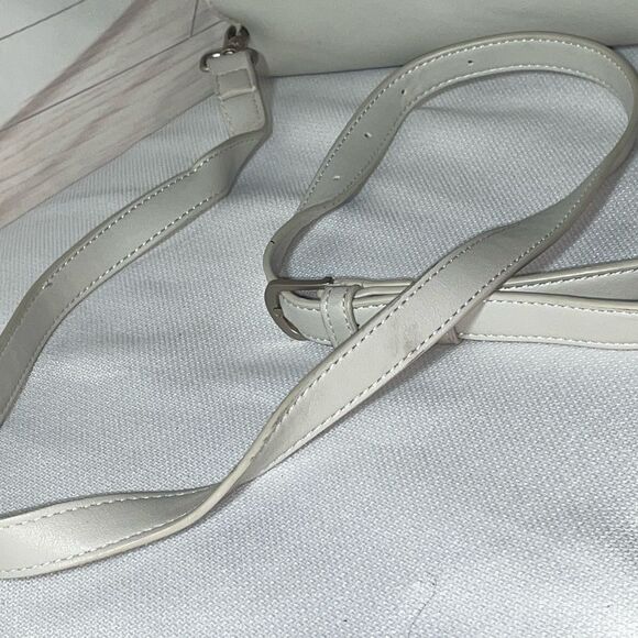 Pixie Mood Crossbody Grey Medium - Picture 10 of 11